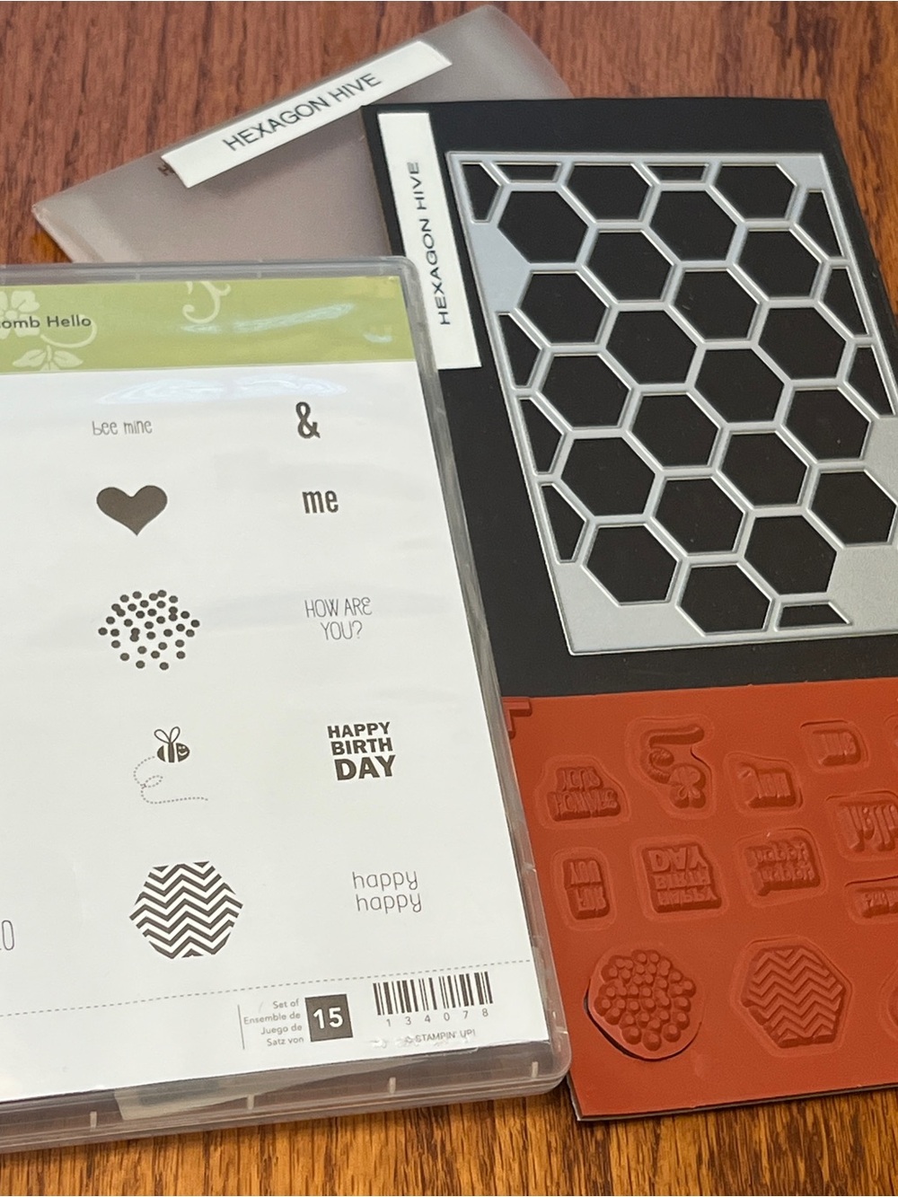 Retired Stampin’ Up! Honeycomb Hello Rubber Stamps + Hexagon Hive Die